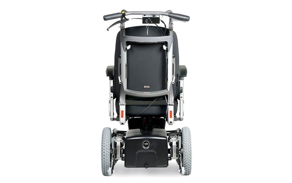 Excellent driving and foot-propelling